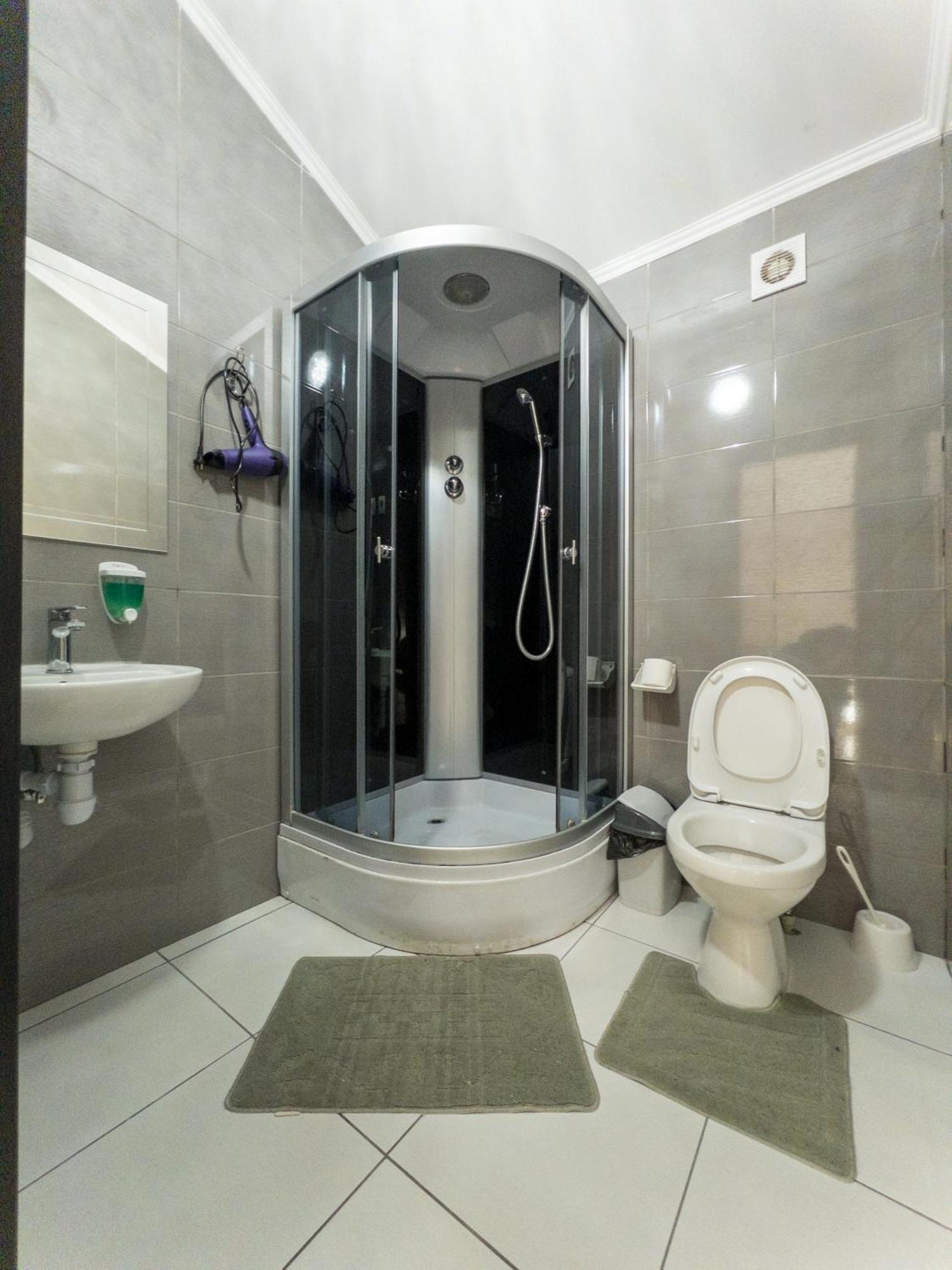 Орк "Блісс" Hotel Ривне Екстериор снимка